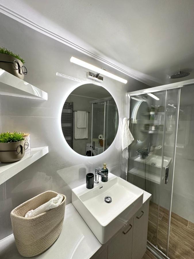 Comfort Inn Афины Экстерьер фото